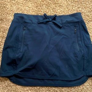 Magellan girls M (8-10) navy blue skort